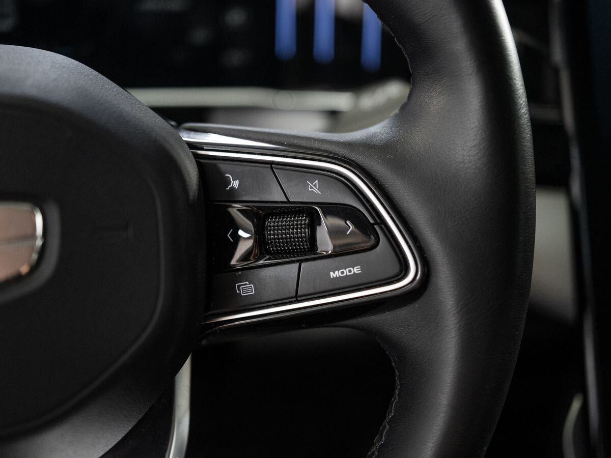 Geely Atlas 2024 - фото автомобиля
