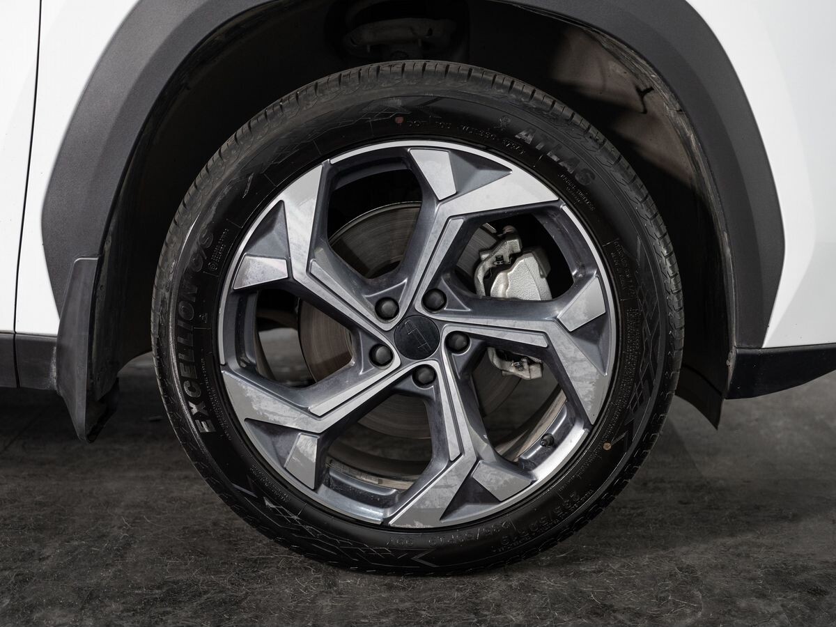 Geely Atlas 2024 - фото автомобиля