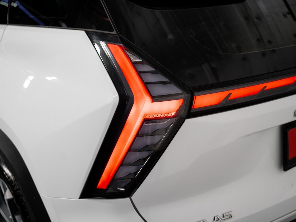 Geely Atlas 2024 - фото автомобиля