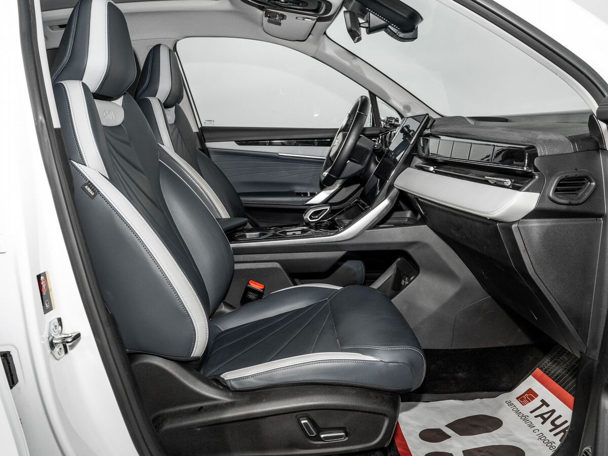 Geely Atlas 2024 - фото автомобиля