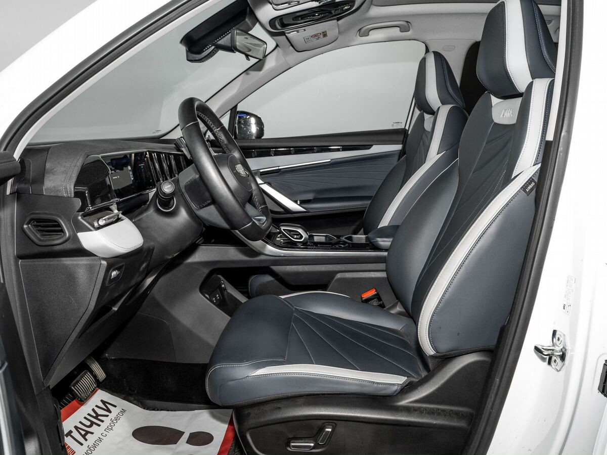 Geely Atlas 2024 - фото автомобиля