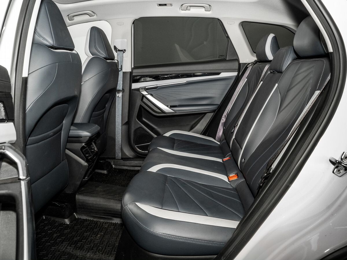 Geely Atlas 2024 - фото автомобиля