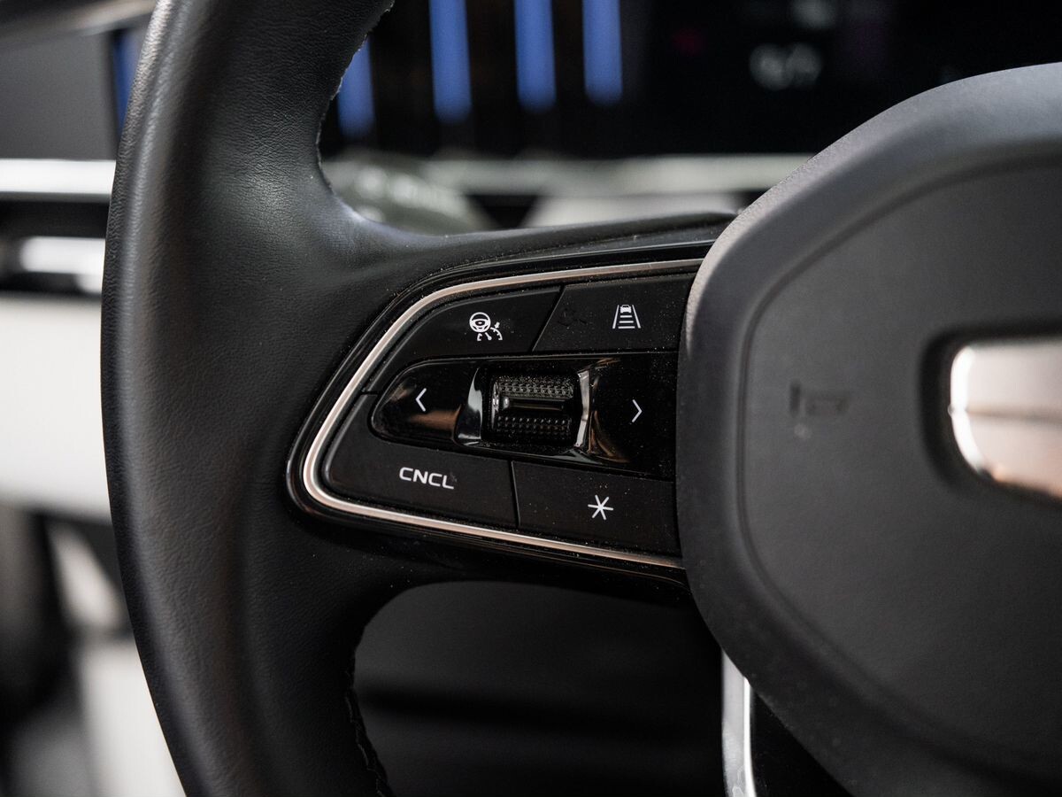 Geely Atlas 2024 - фото автомобиля