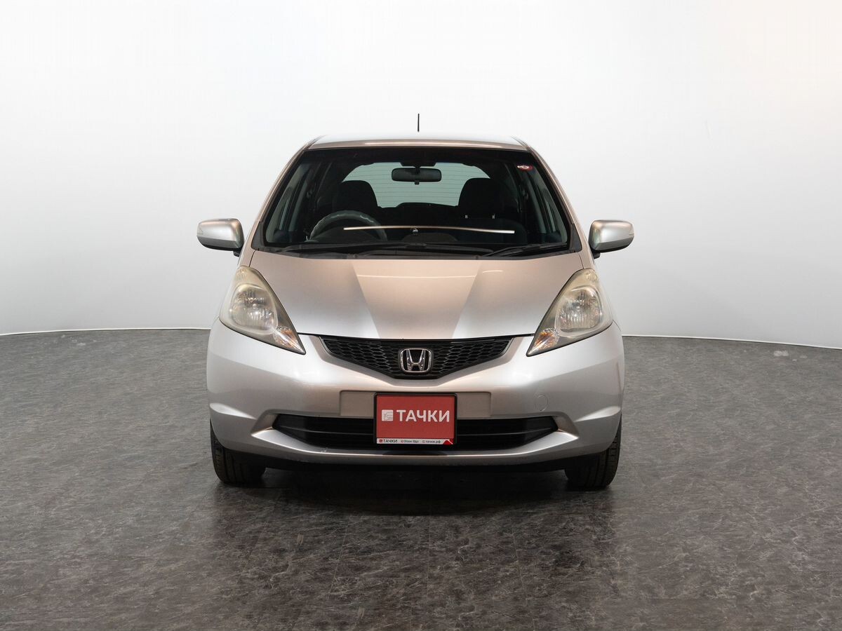 Honda Fit 2010 - фото автомобиля