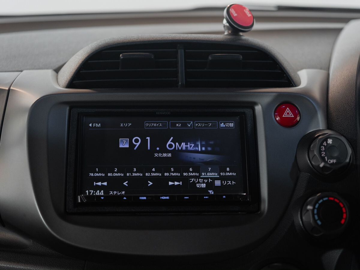 Honda Fit 2010 - фото автомобиля