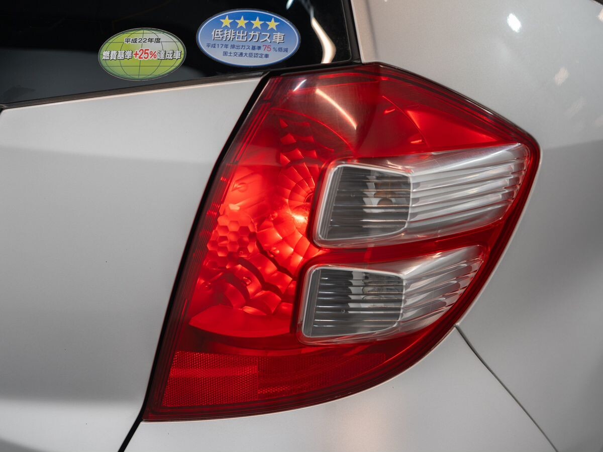 Honda Fit 2010 - фото автомобиля
