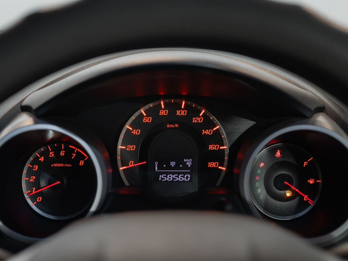 Honda Fit 2010 - фото автомобиля