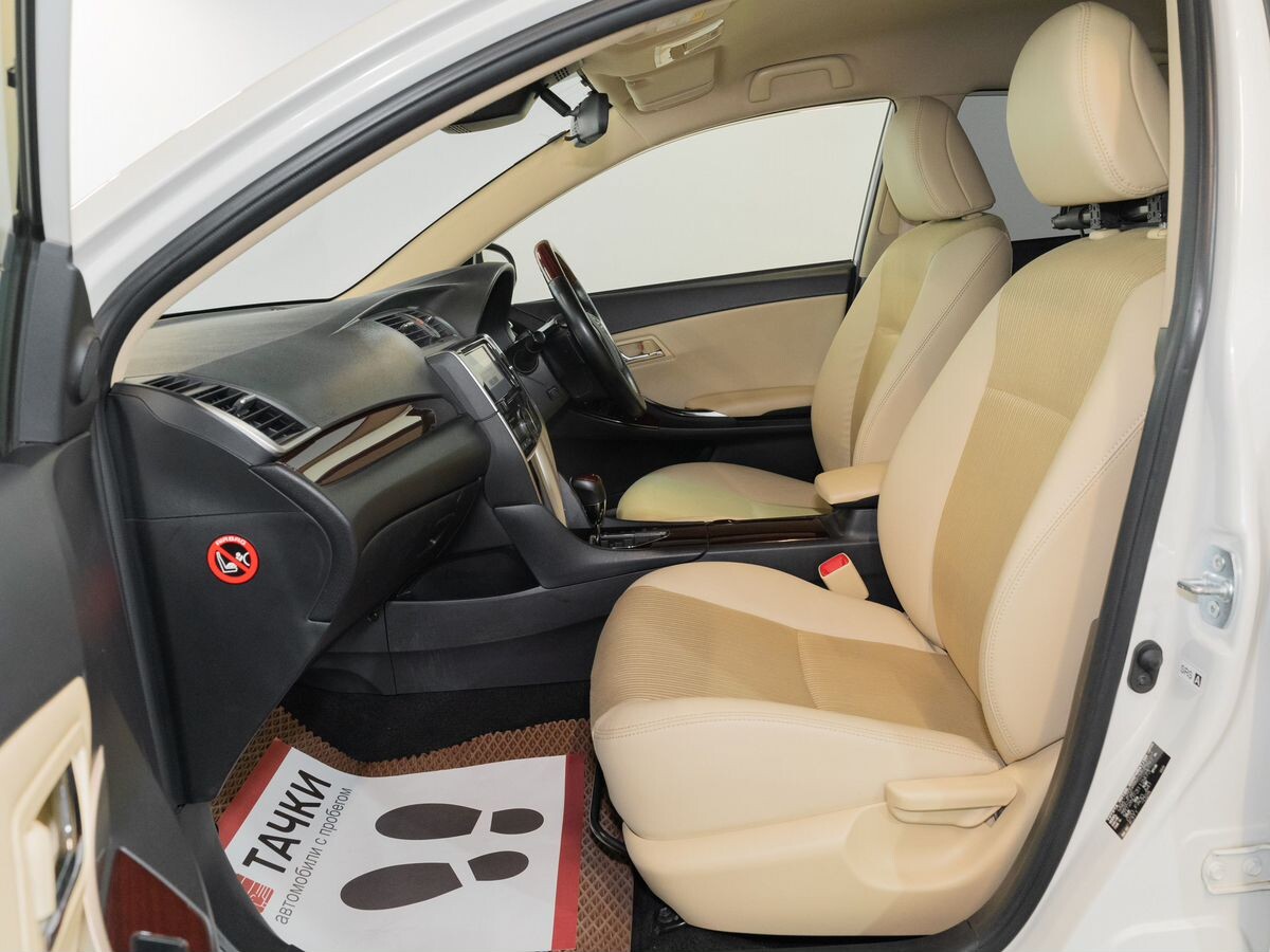 Toyota Allion 2019 - фото автомобиля