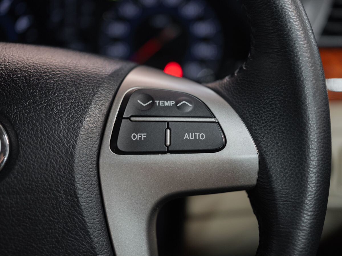 Toyota Premio 2014 - фото автомобиля