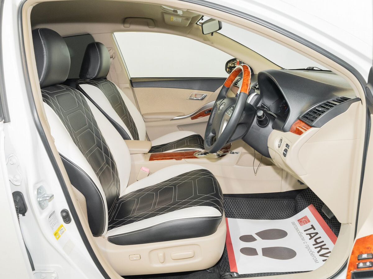 Toyota Premio 2014 - фото автомобиля