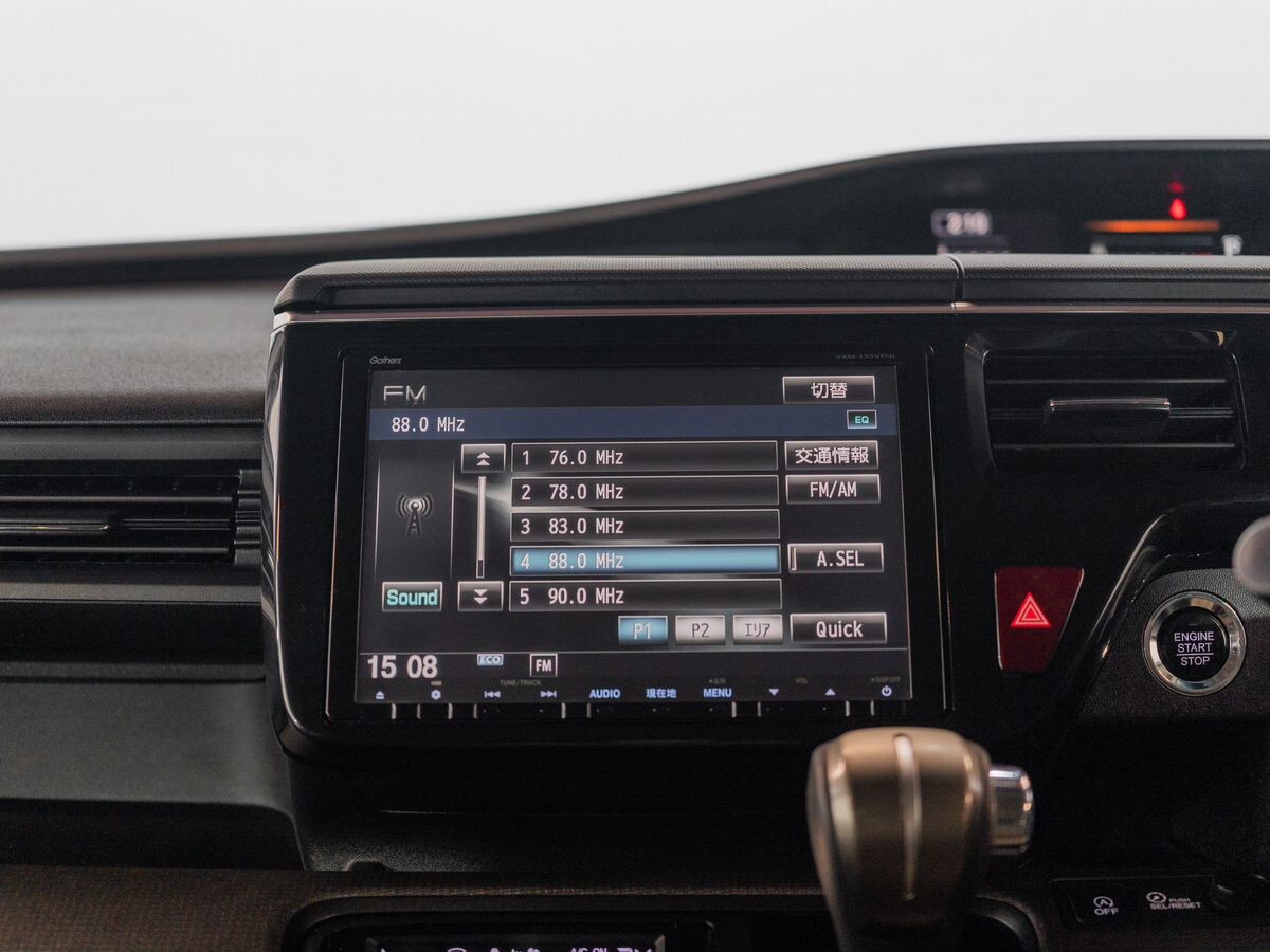 Honda Stepwgn 2016 - фото автомобиля