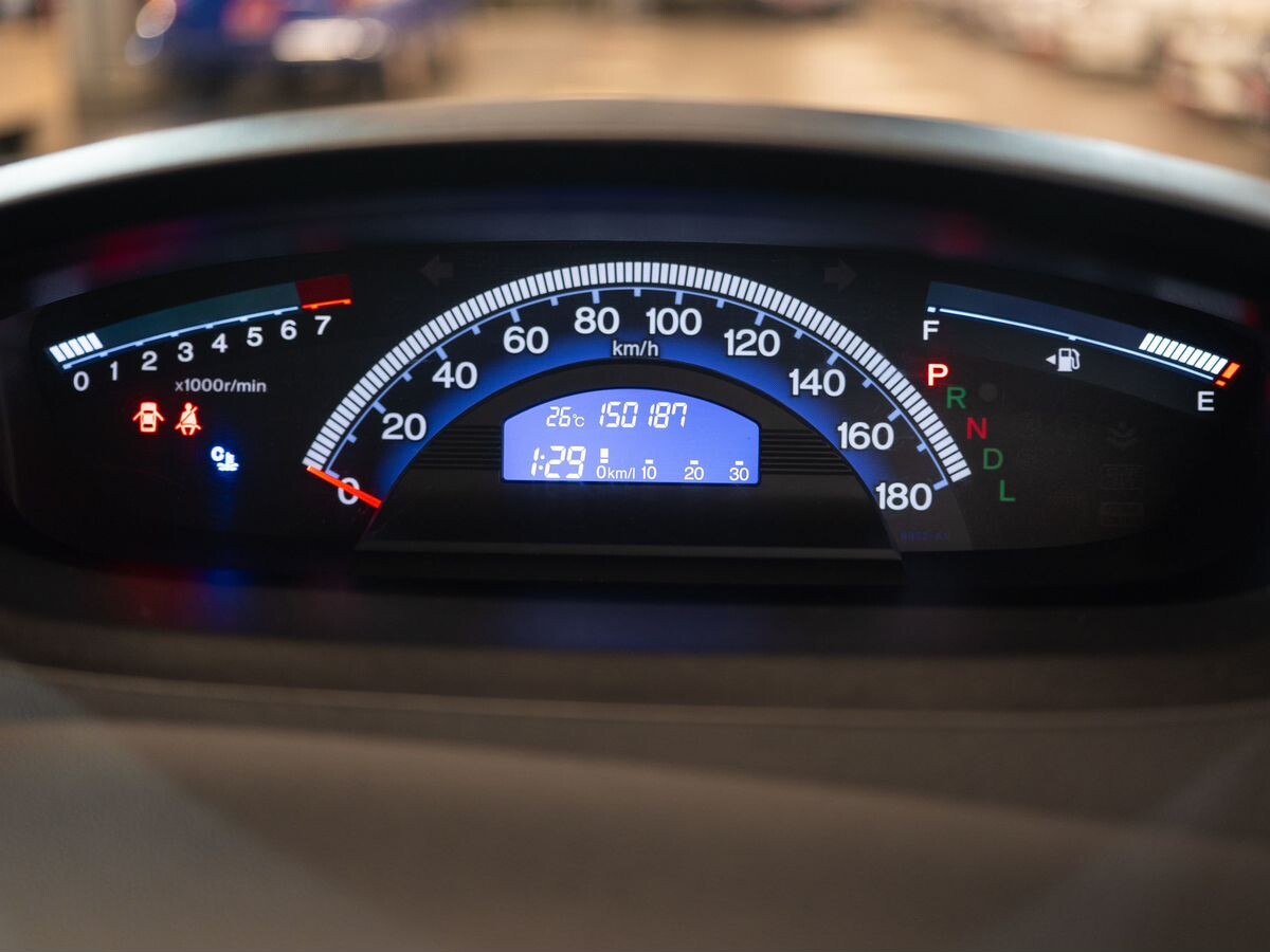Honda Freed 2012 - фото автомобиля