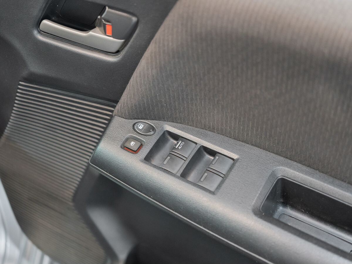 Honda Freed 2012 - фото автомобиля