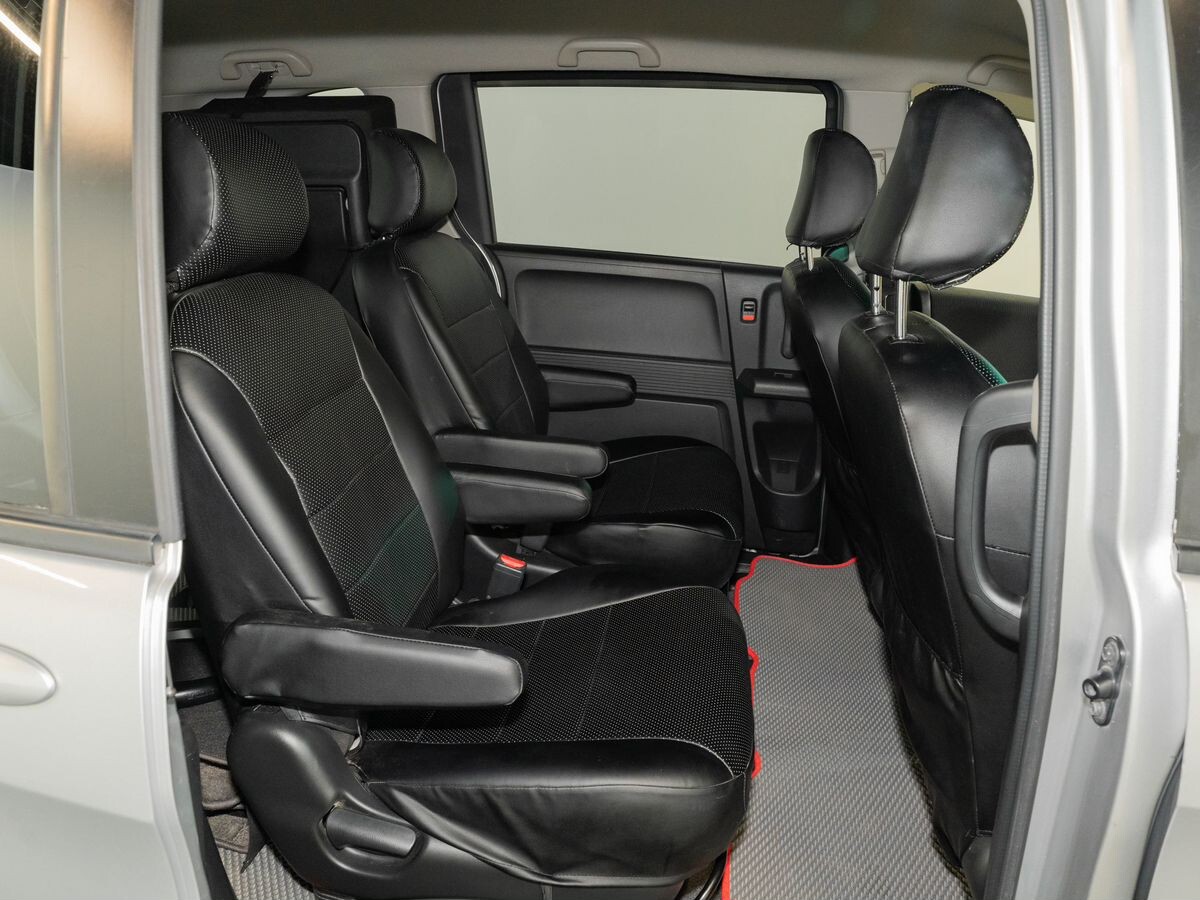 Honda Freed 2012 - фото автомобиля