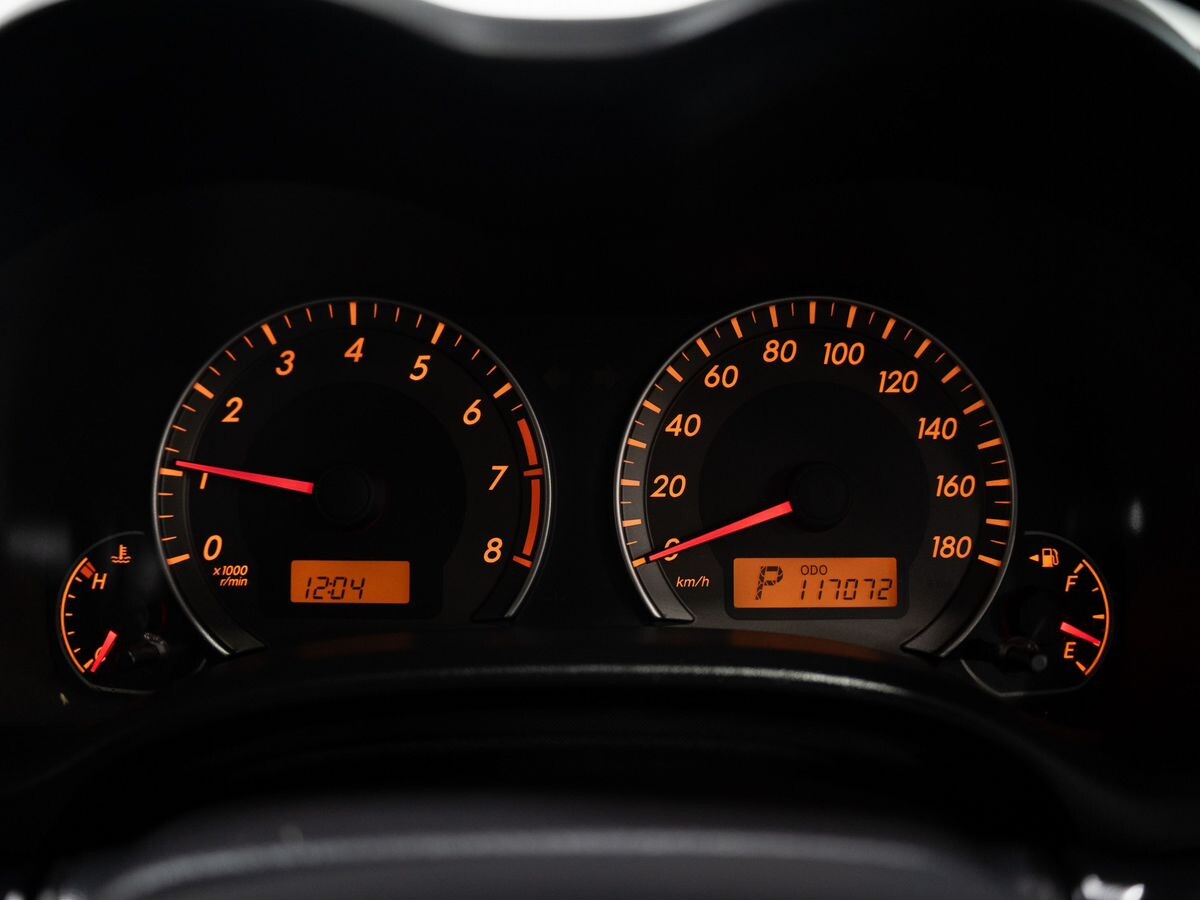 Toyota Corolla Fielder 2010 - фото автомобиля