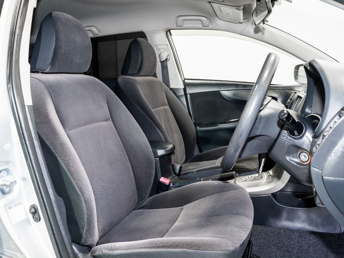 Toyota Corolla Fielder 2010 - фото автомобиля