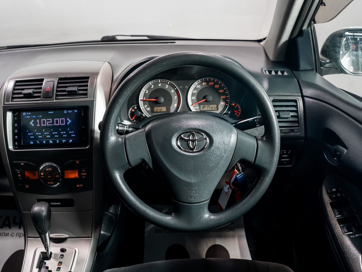 Toyota Corolla Fielder 2010 - фото автомобиля