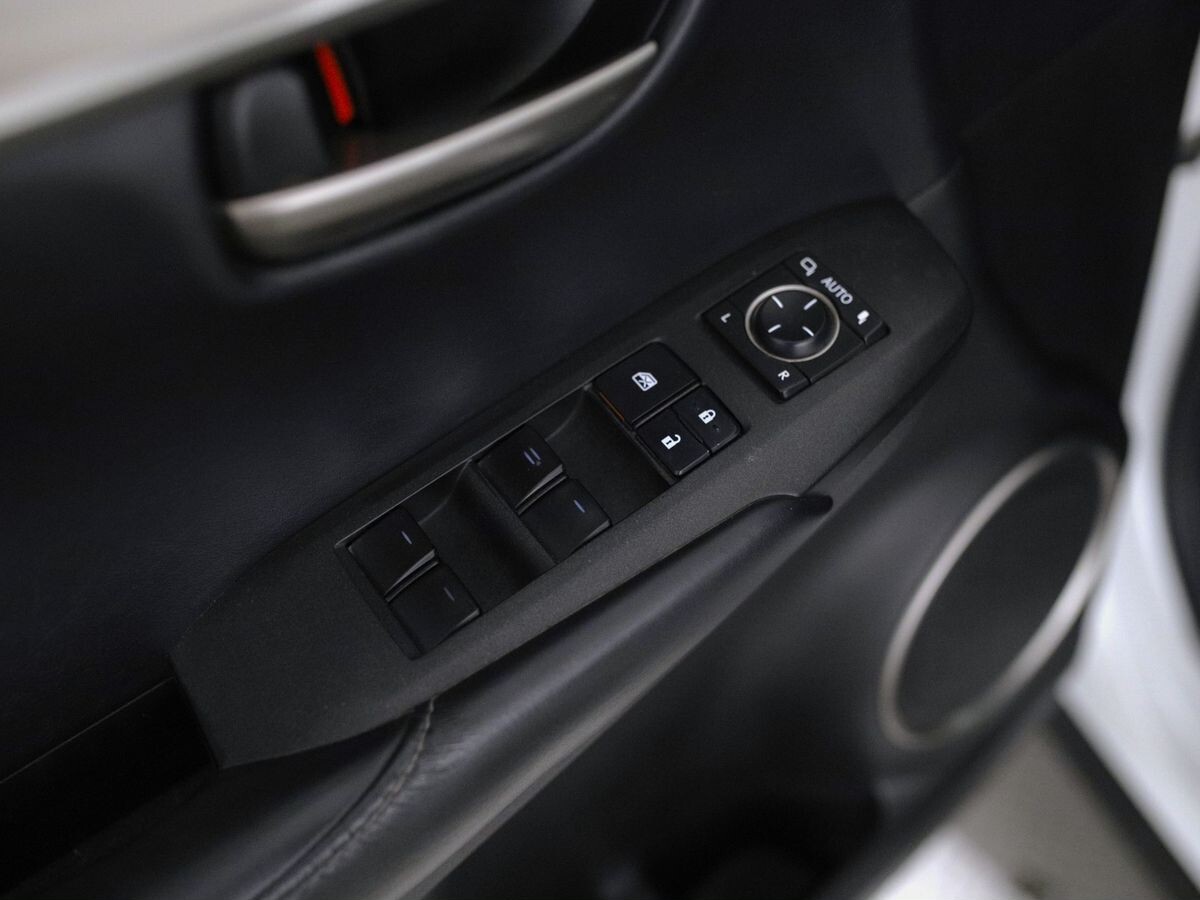 Lexus NX200 2014 - фото автомобиля