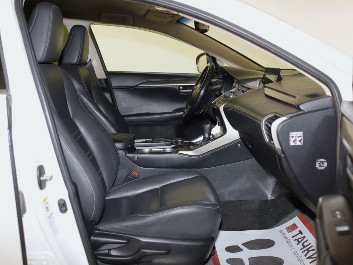 Lexus NX200 2014 - фото автомобиля