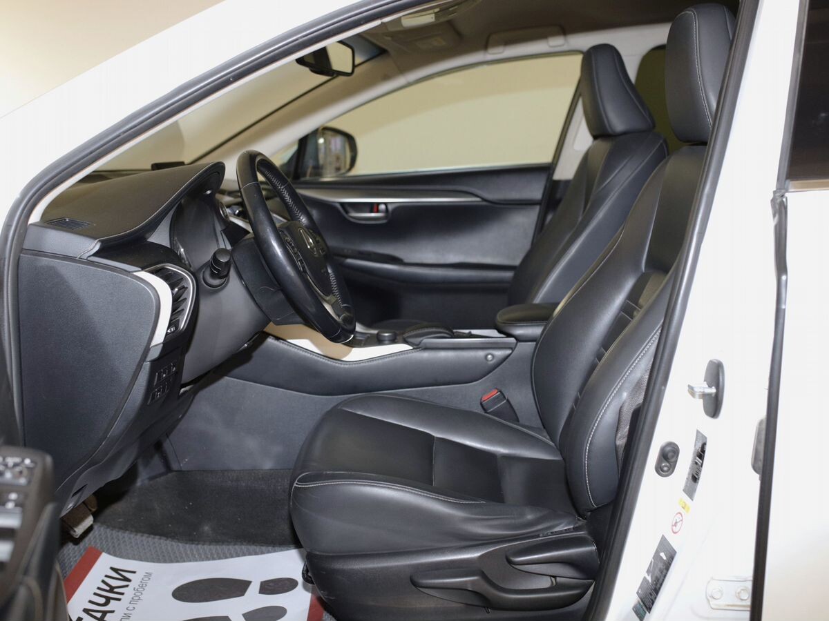 Lexus NX200 2014 - фото автомобиля