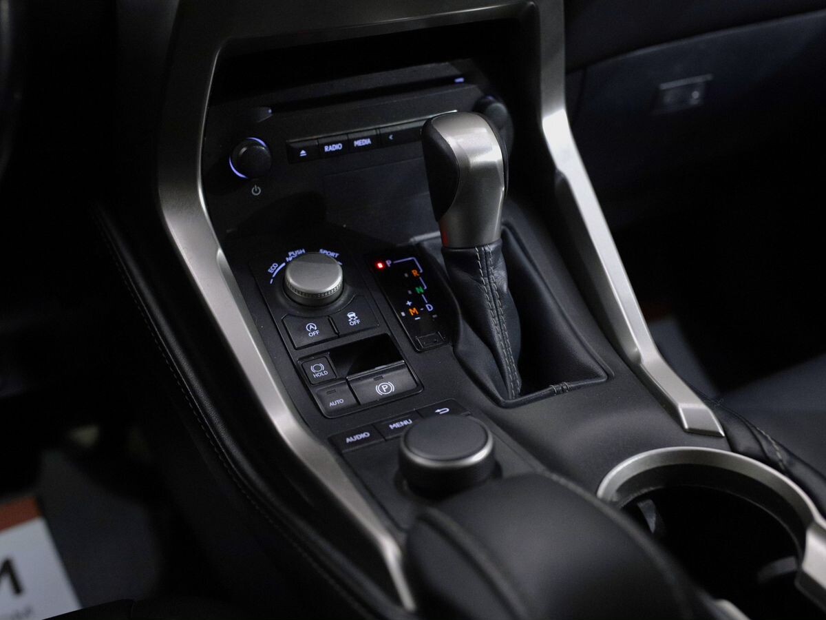 Lexus NX200 2014 - фото автомобиля