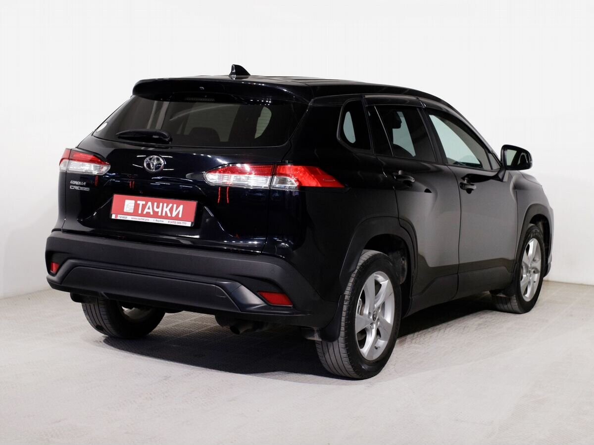 Toyota Corolla Cross 2022 - фото автомобиля