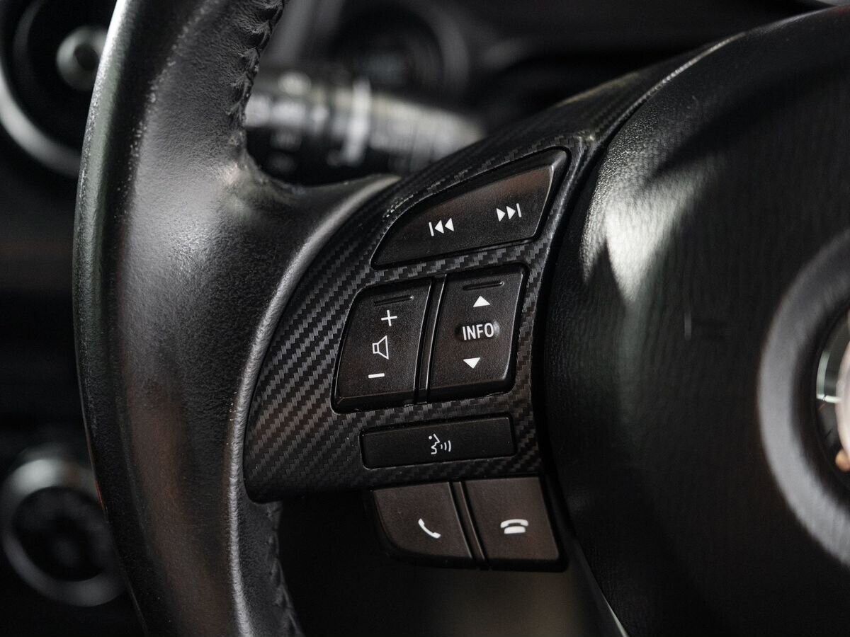 Mazda Demio 2016 - фото автомобиля
