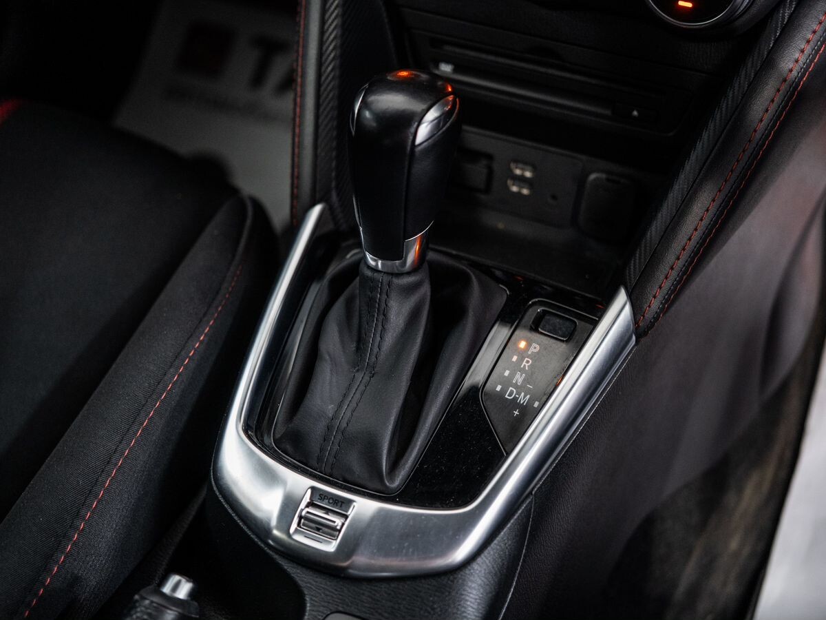 Mazda Demio 2016 - фото автомобиля