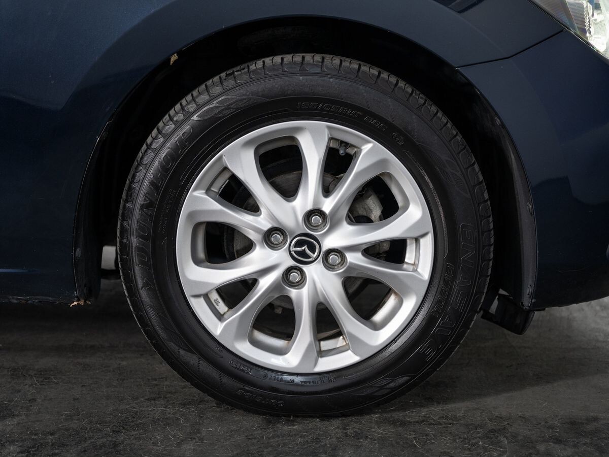 Mazda Demio 2016 - фото автомобиля