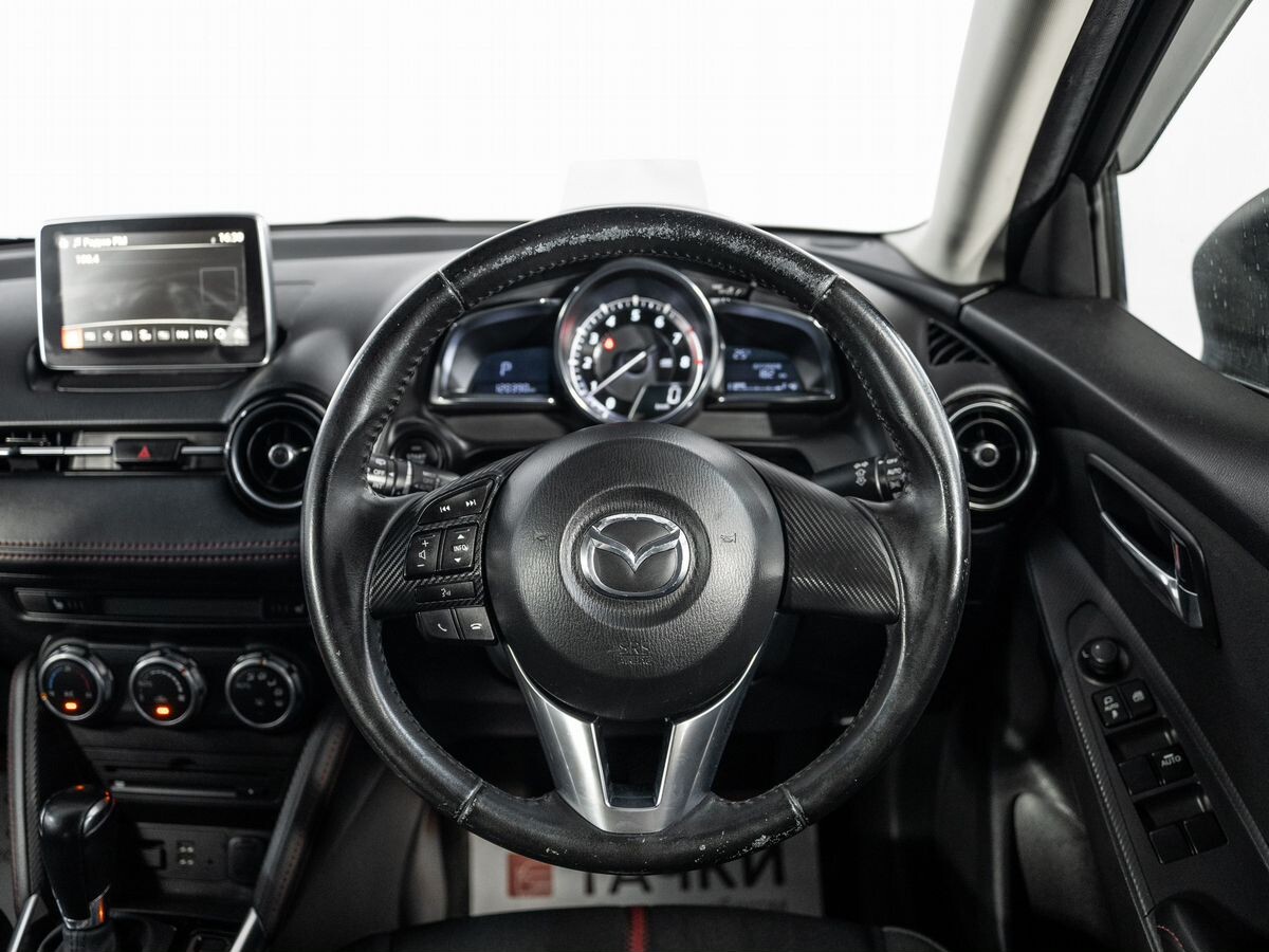 Mazda Demio 2016 - фото автомобиля