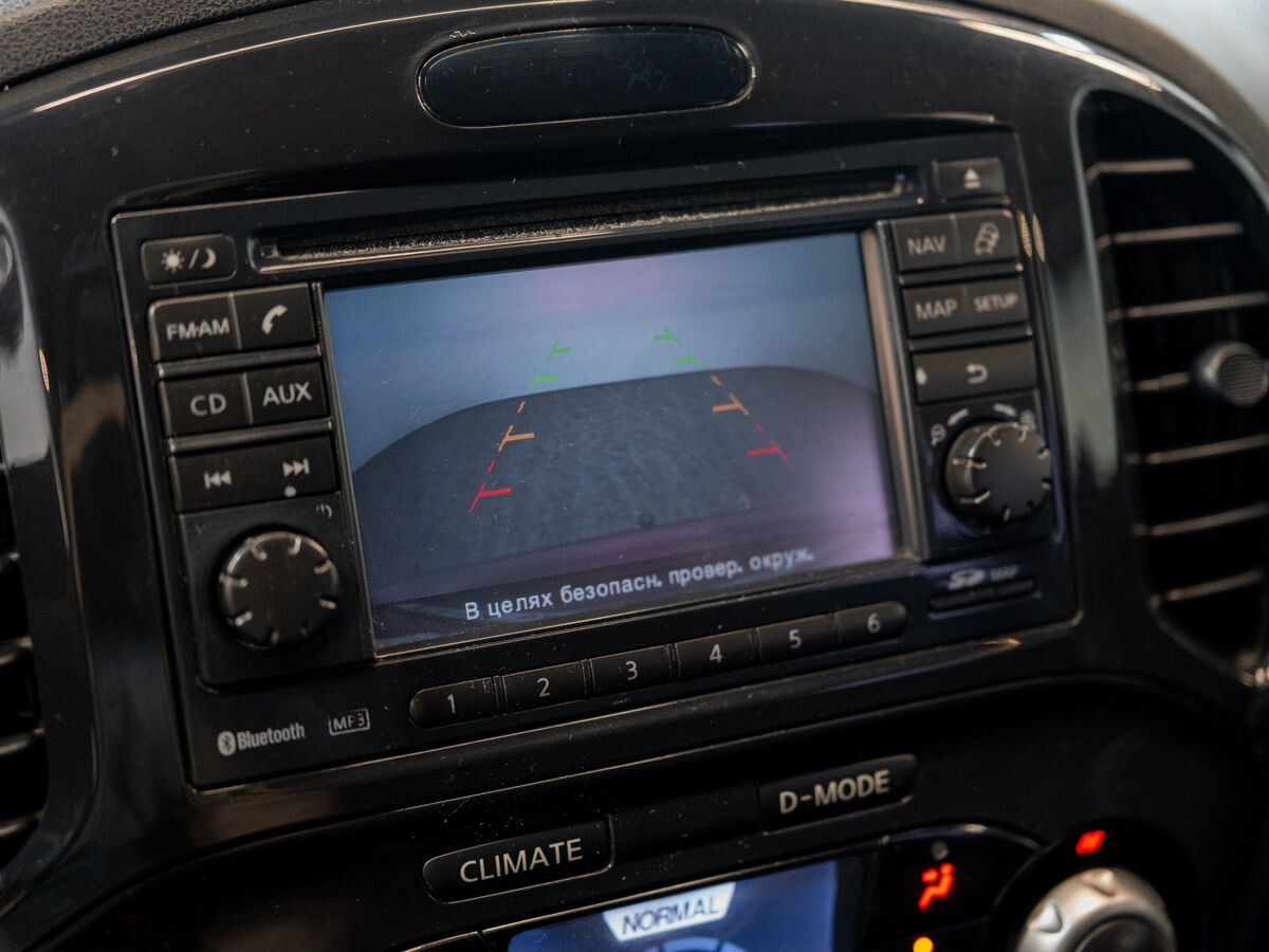 Nissan Juke 2012 - фото автомобиля