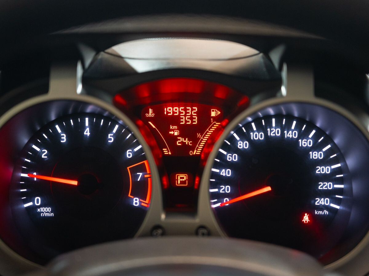 Nissan Juke 2012 - фото автомобиля