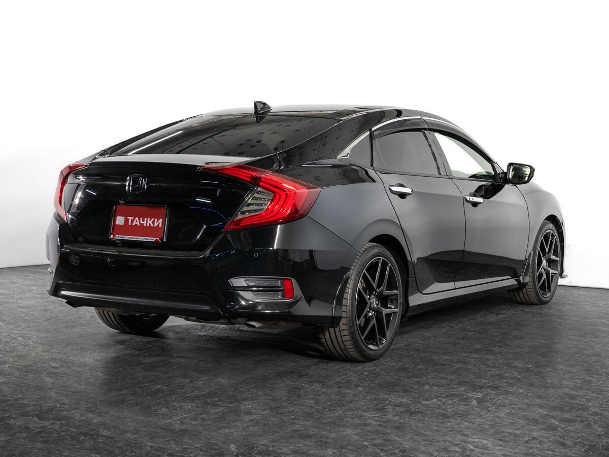 Honda Civic 2018 - фото автомобиля