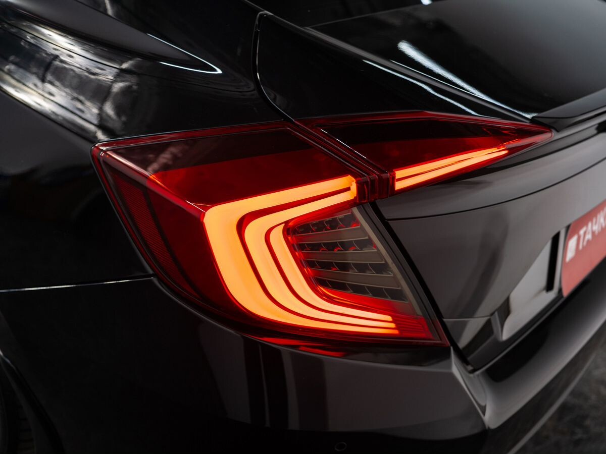 Honda Civic 2018 - фото автомобиля