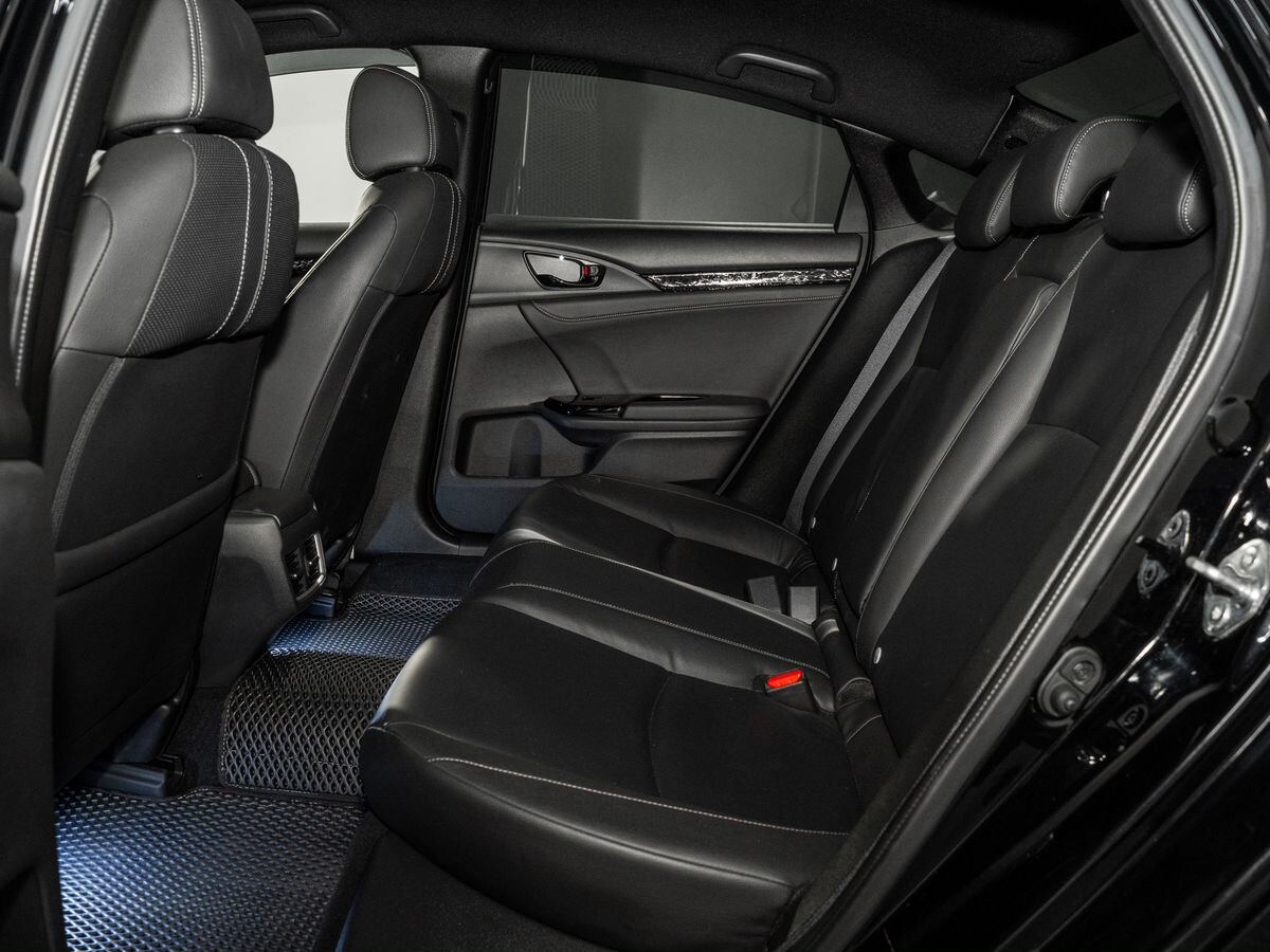 Honda Civic 2018 - фото автомобиля