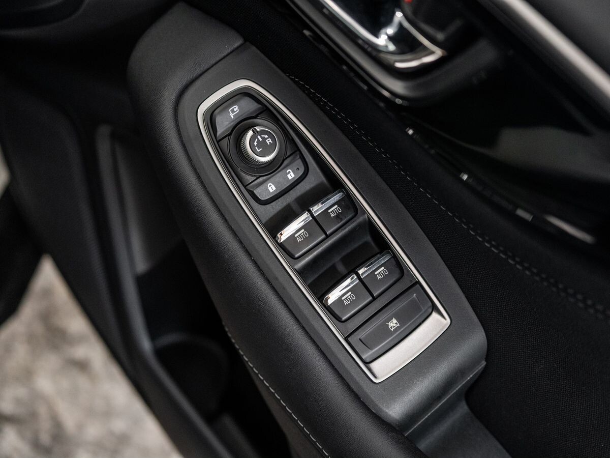 Subaru Outback 2022 - фото автомобиля