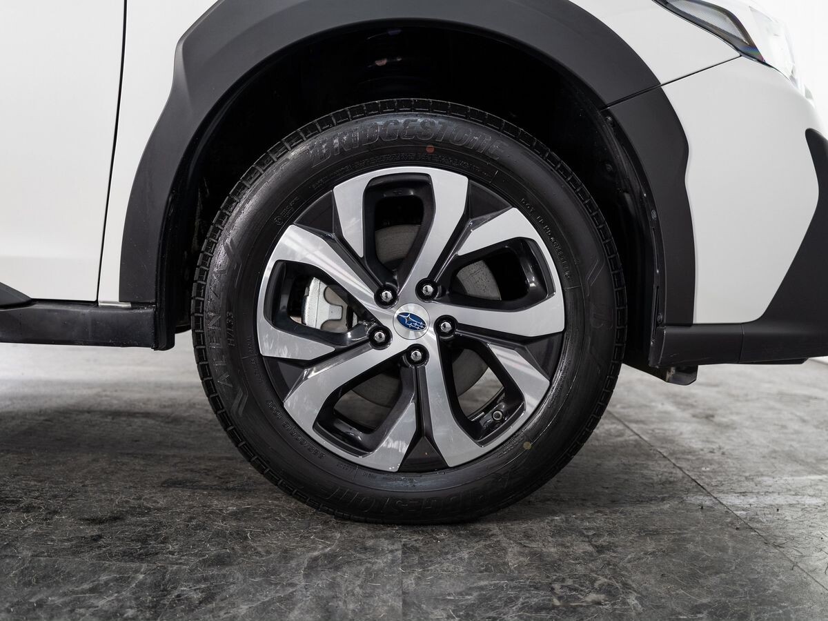 Subaru Outback 2022 - фото автомобиля