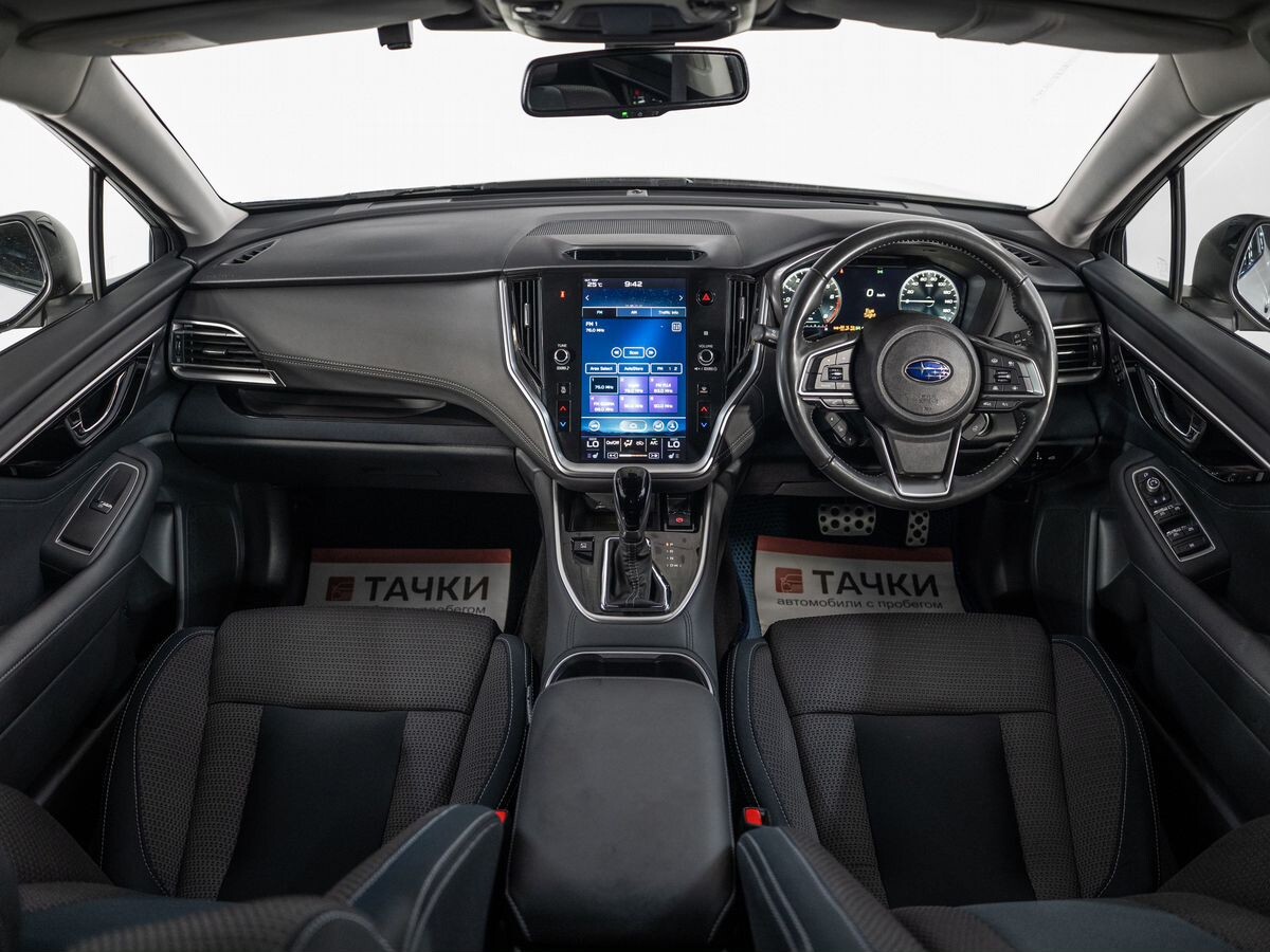 Subaru Outback 2022 - фото автомобиля