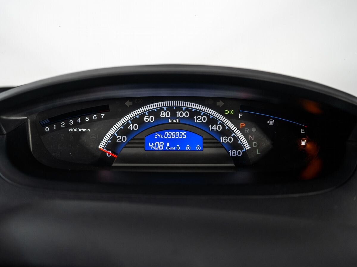 Honda Freed 2014 - фото автомобиля