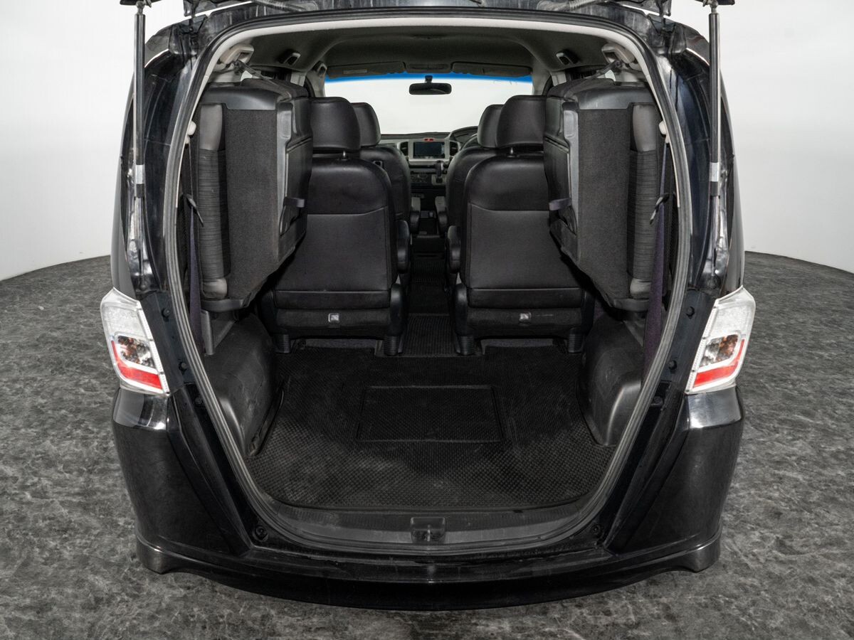 Honda Freed 2014 - фото автомобиля