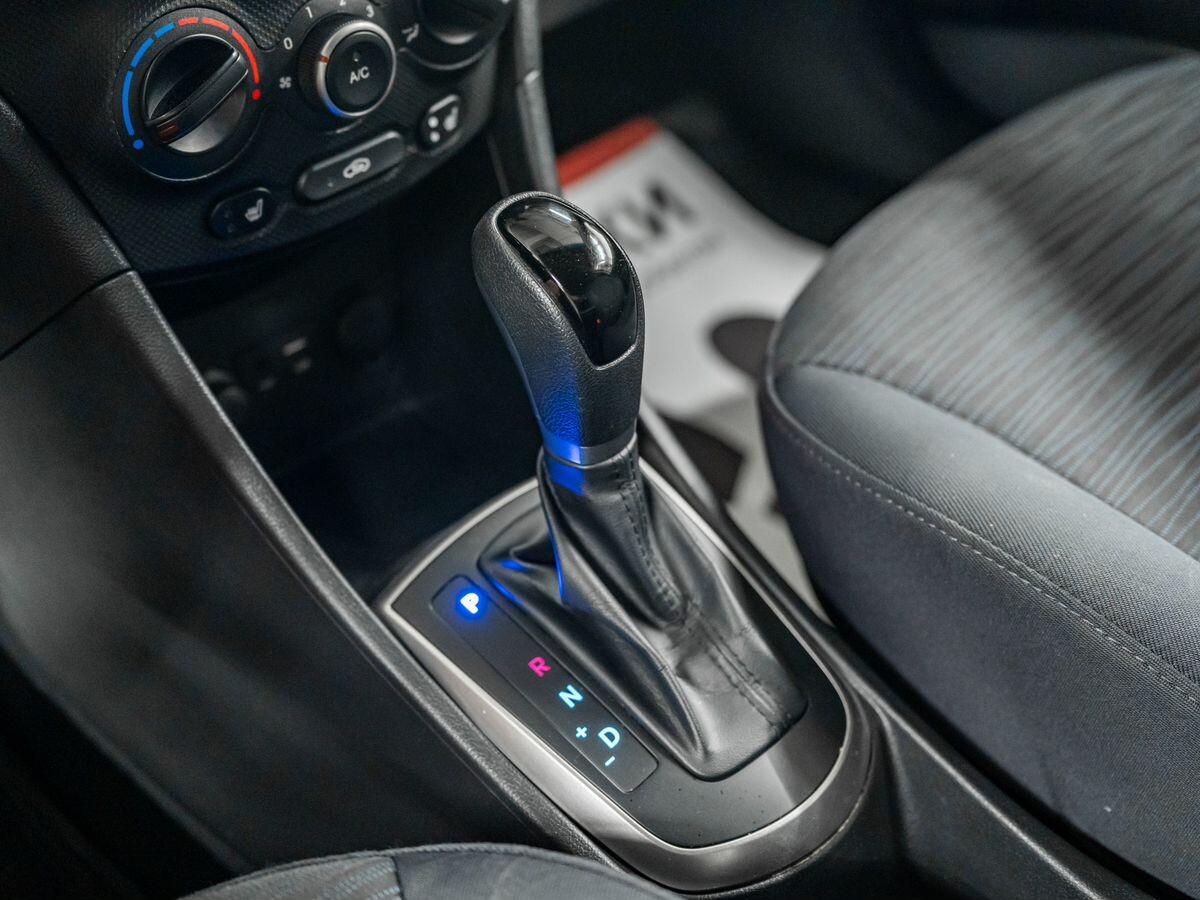 Hyundai Solaris 2016 - фото автомобиля