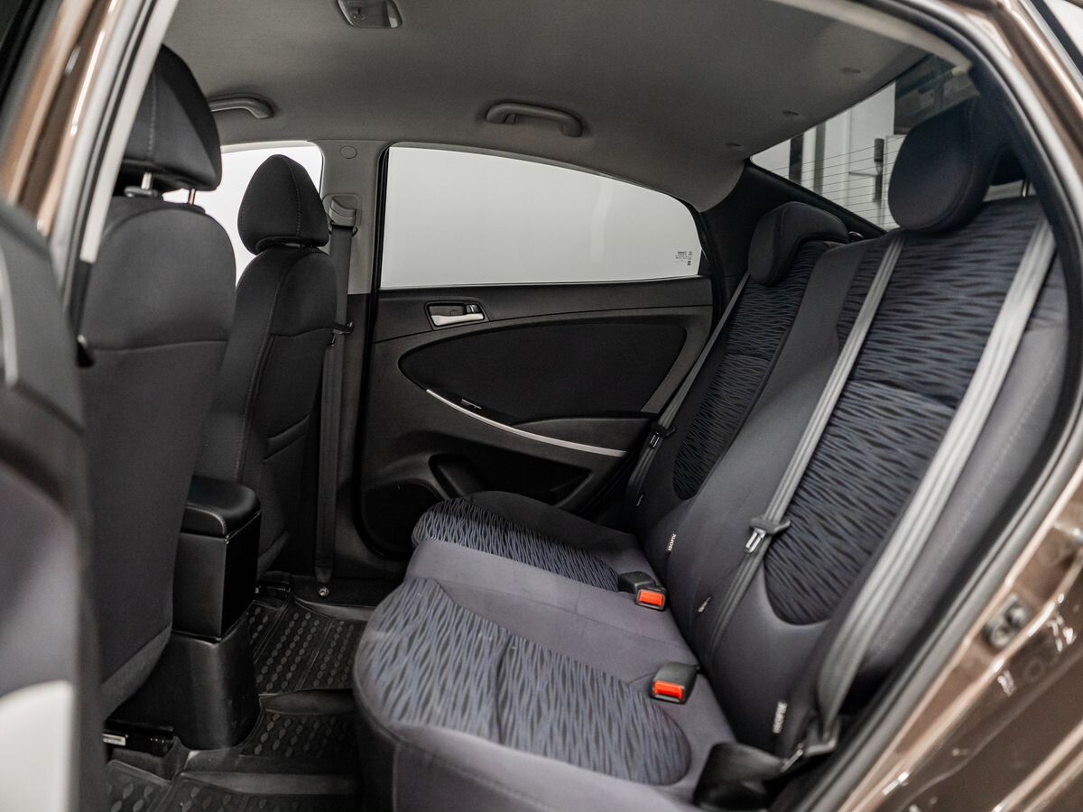 Hyundai Solaris 2016 - фото автомобиля