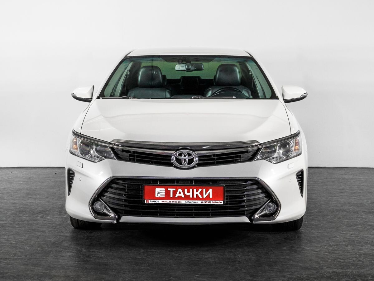 Toyota Camry 2017 - фото автомобиля