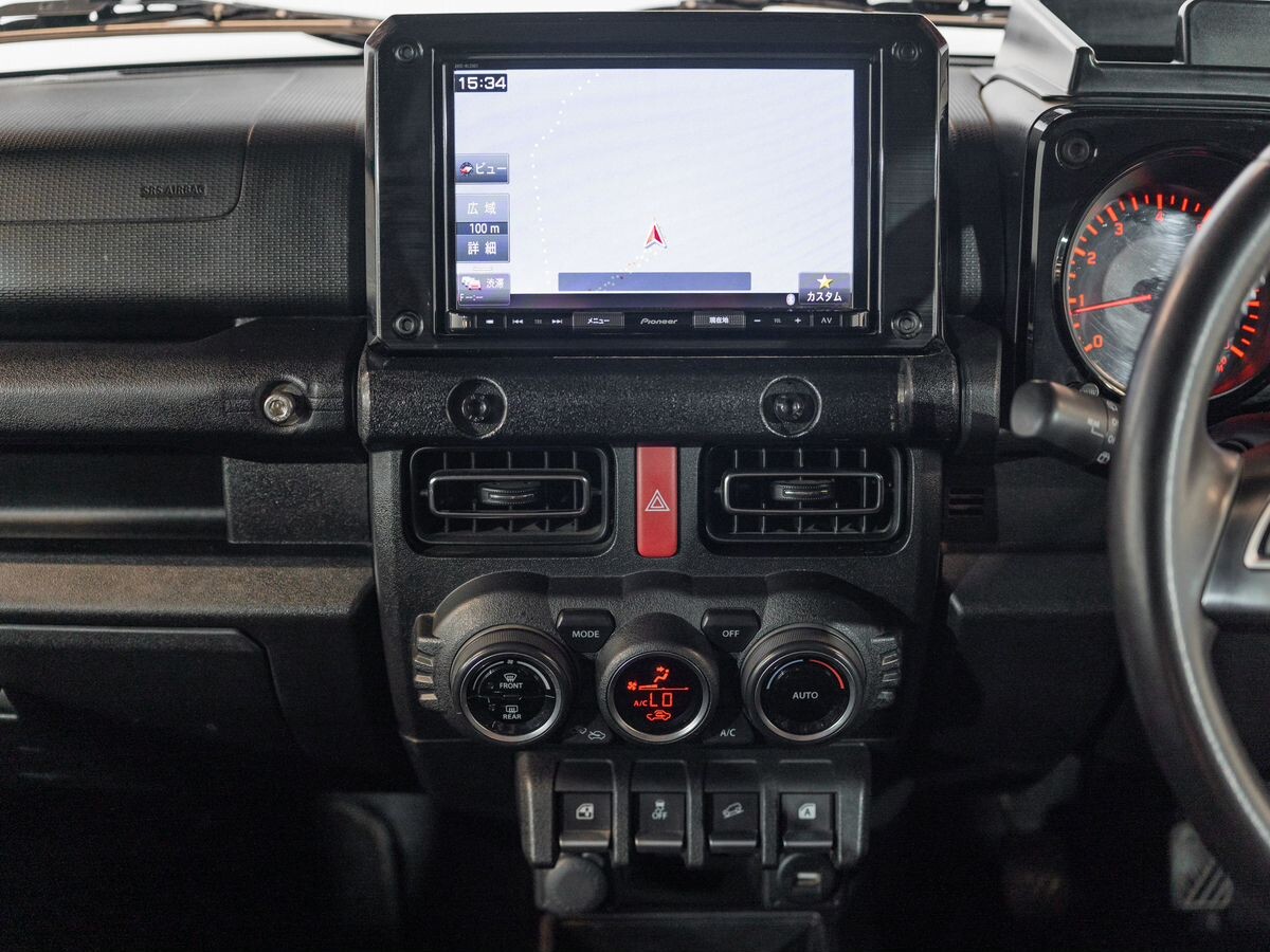Suzuki Jimny Sierra 2019 - фото автомобиля