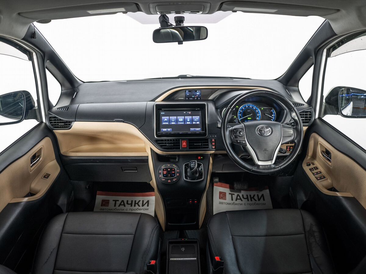 Toyota Noah 2014 - фото автомобиля