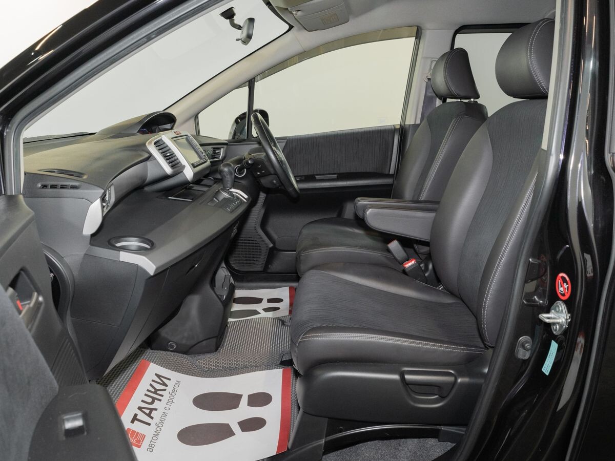 Honda Freed 2012 - фото автомобиля