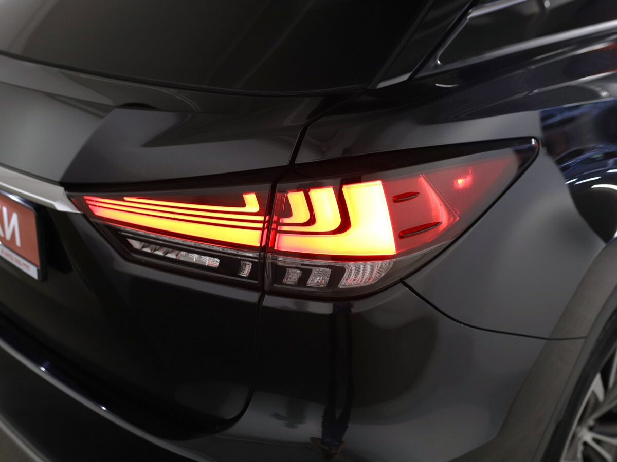 Lexus RX300 2019 - фото автомобиля