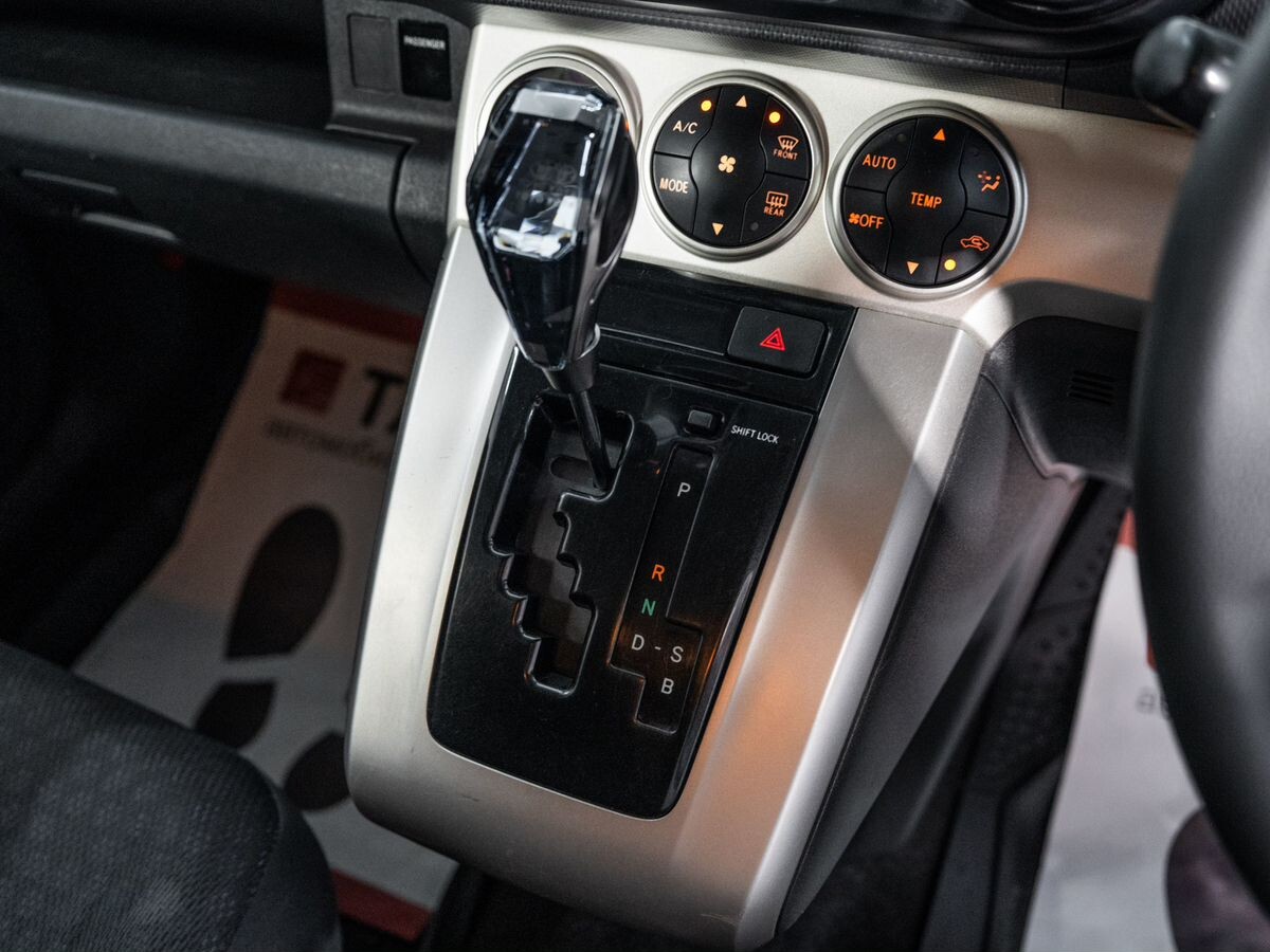 Toyota Corolla Rumion 2008 - фото автомобиля