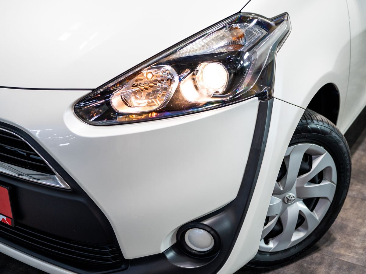 Toyota Sienta 2016 - фото автомобиля