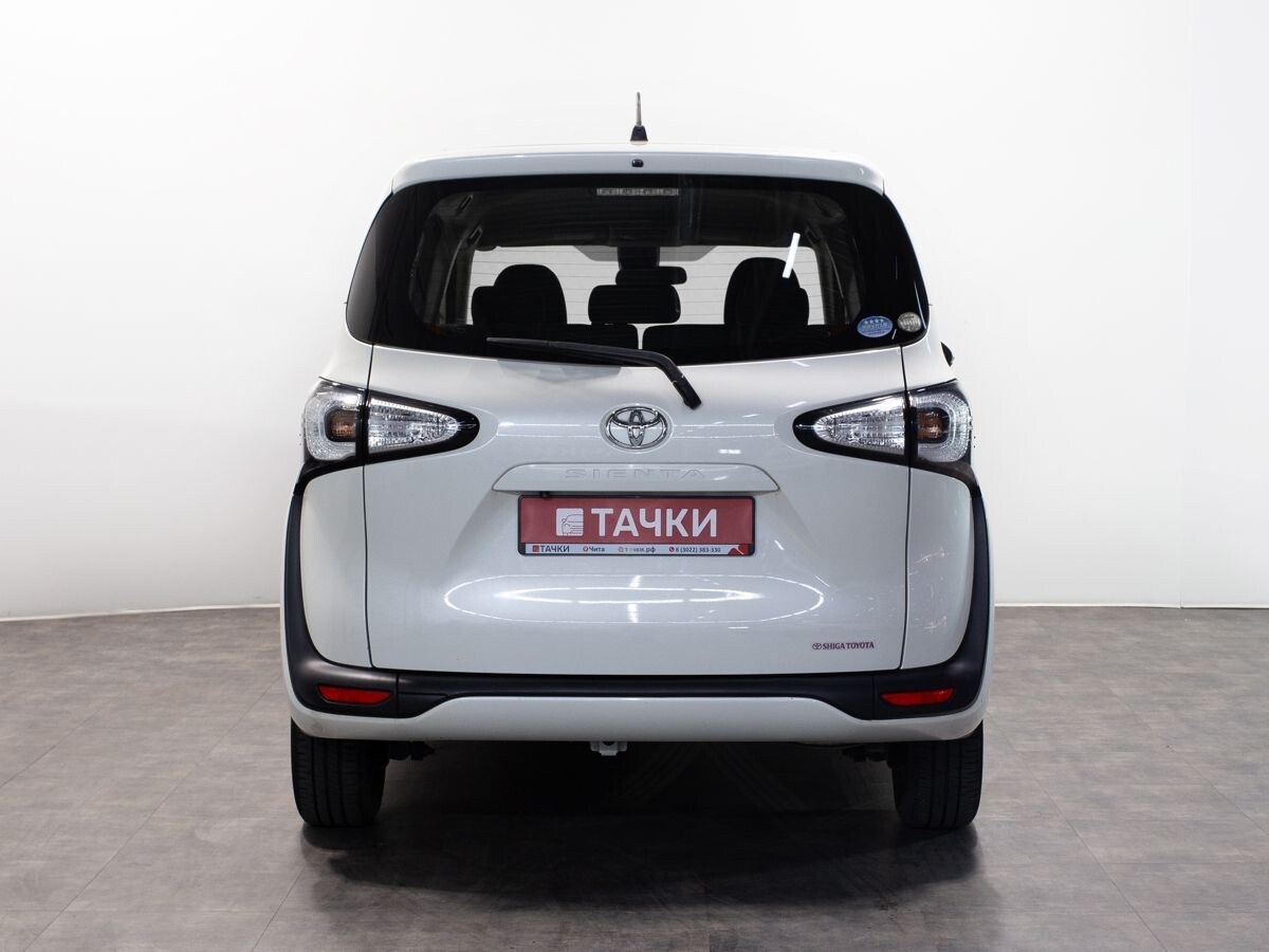Toyota Sienta 2016 - фото автомобиля